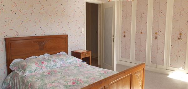 Dormans (51700) PROPRIETE VITICOLE avec GITE