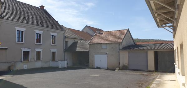 Dormans (51700) PROPRIETE VITICOLE avec GITE