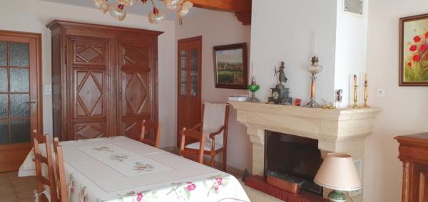 Dormans (51700) PROPRIETE VITICOLE avec GITE