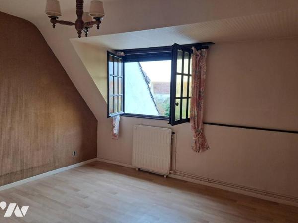 WIMEREUX A VENDRE MAISON MITOYENNE AVEC GARAGE