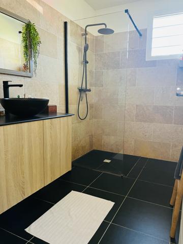 LAMENTIN- Maison T4 de plain pied