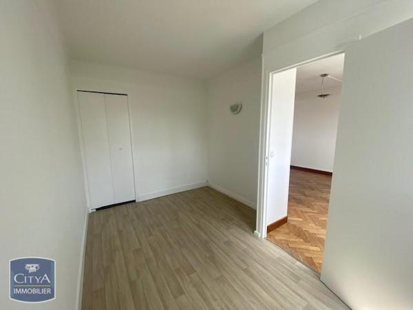 Location appartement Châteauroux (36000) 2 pièces 43.4m²