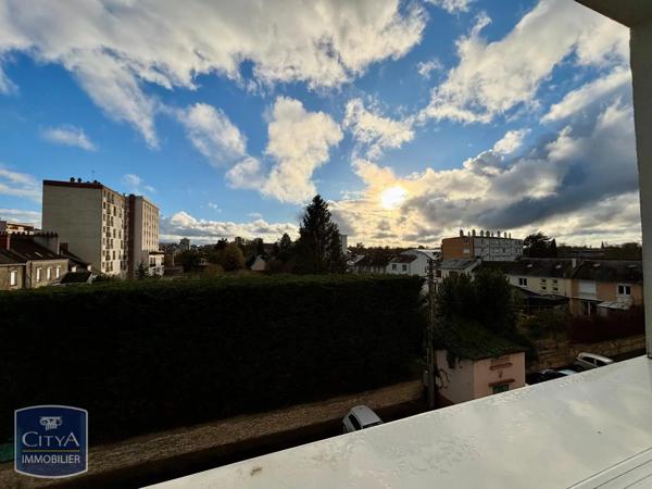 Appartement à louer 2 pièces 43.4m² Châteauroux (36000)