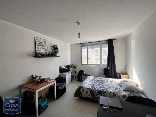 Appartement à louer 1 pièce 23.4m² Tours (37000)