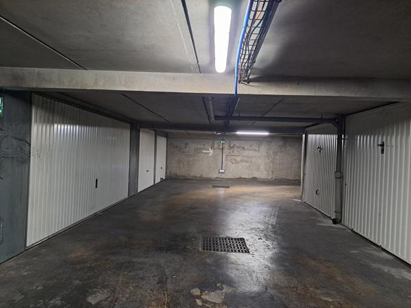 Garage fermé de12 m2 - Nice Pasteur