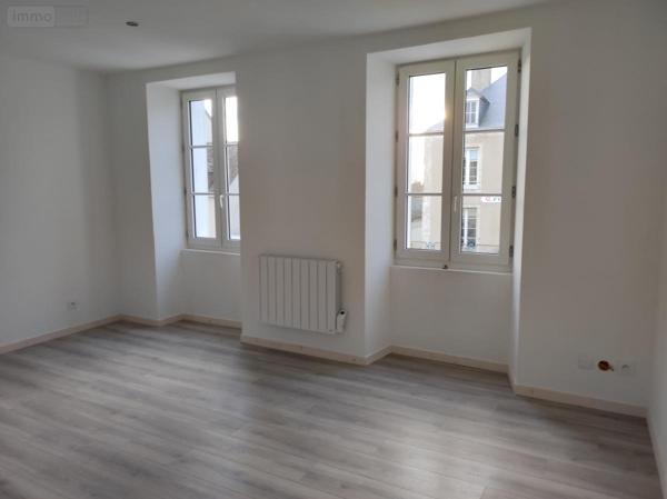 Maison à vendre à Beaumont-sur-Sarthe dans la Sarthe (72170), ref : 72126-3018