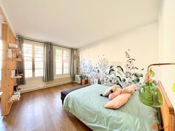 Maison centre ville 195m2, jardin, terrasses.