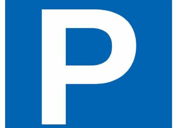 Stationnement à louer    Torcy