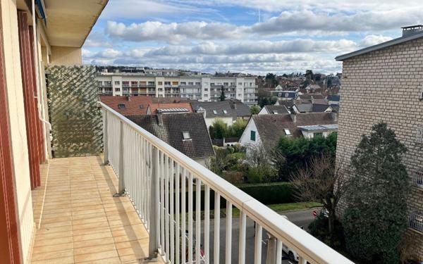Appartement à louer    3 pièces • 53,95 m2 Le Chesnay