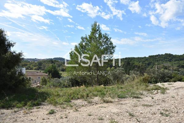 TERRAIN CONSTRUCTIBLE LIBRE CONSTRUCTEUR 860 m2