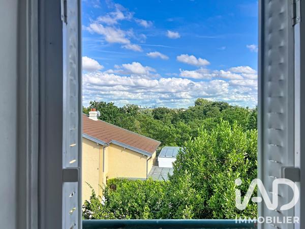 Maison à vendre 7 pièces 127,79 m² Le Mesnil-le-Roi