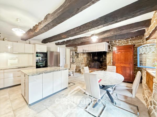 Superbe propriété à vendre 10 pièces proche de PONTIVY (56), alliant caractère et confort moderne