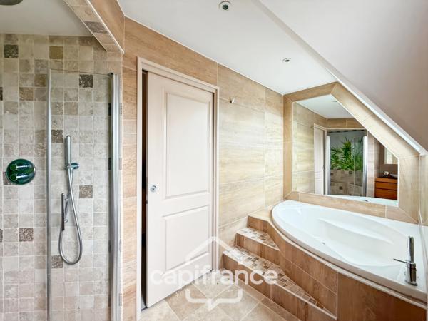 Superbe propriété à vendre 10 pièces proche de PONTIVY (56), alliant caractère et confort moderne