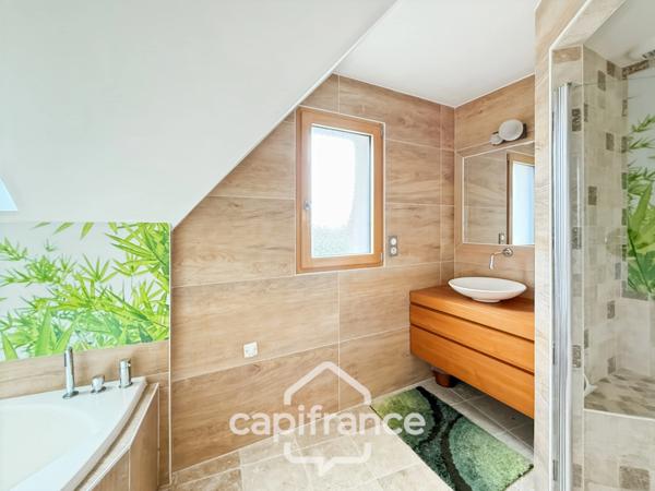 Superbe propriété à vendre 10 pièces proche de PONTIVY (56), alliant caractère et confort moderne