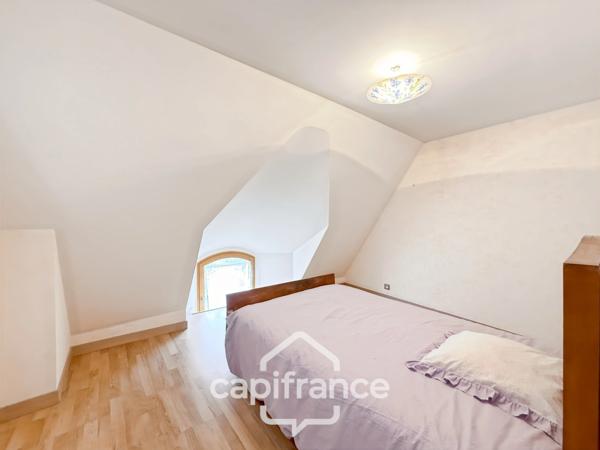 Superbe propriété à vendre 10 pièces proche de PONTIVY (56), alliant caractère et confort moderne