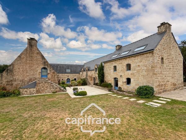 Superbe propriété à vendre 10 pièces proche de PONTIVY (56), alliant caractère et confort moderne
