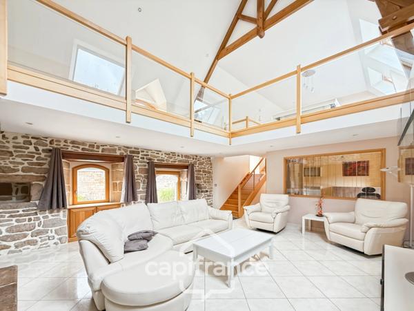 Superbe propriété à vendre 10 pièces proche de PONTIVY (56), alliant caractère et confort moderne