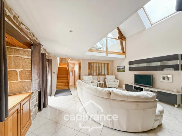Superbe propriété à vendre 10 pièces proche de PONTIVY (56), alliant caractère et confort moderne