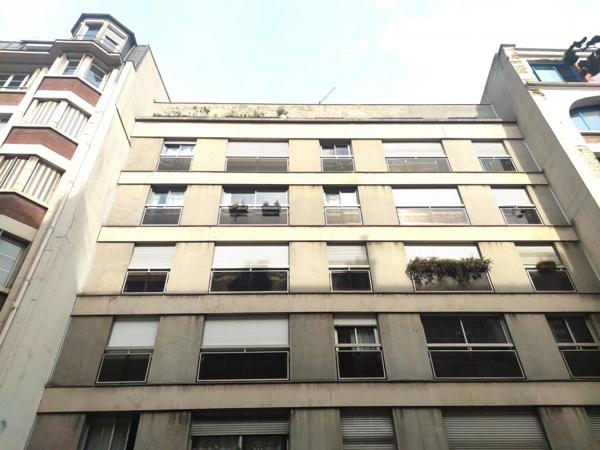 Vente Appartement 3 pièces 60 m2 à Paris 18
