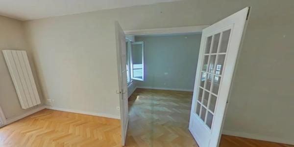 APPARTEMENT T3 A LOUER - LYON 6EME ARRONDISSEMENT Edgard Quinet 65.45 m 2 2 493,47 € charges comprises par mois