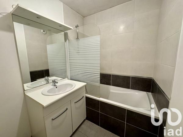 Appartement 3 pièces de 63 m² à Étampes (91150)