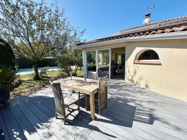 Maison 5 pièce(s) 165 m2 sur 832 m² dans une impasse