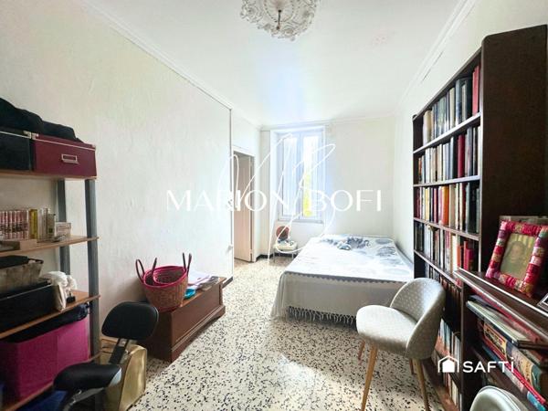 Appartement de 84 m² avec dépendance à rénover