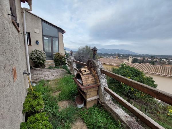 La Seyne Sur Mer/ Ollioules Villa de 5 pièces de 150 m², terrain de 1362 m2 vue mer
