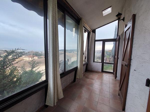 La Seyne Sur Mer/ Ollioules Villa de 5 pièces de 150 m², terrain de 1362 m2 vue mer