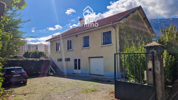 Maison
                                                                                                                                                                                                                                                                                                                        7 pièce(s)                                                                                                                                                                                                          4 chambre(s)                                                                                                                                                                                                          177  m²