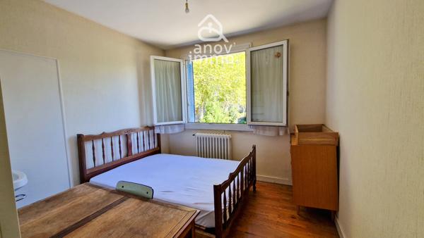 Maison
                                                                                                                                                                                                                                                                                                                        7 pièce(s)                                                                                                                                                                                                          4 chambre(s)                                                                                                                                                                                                          177  m²