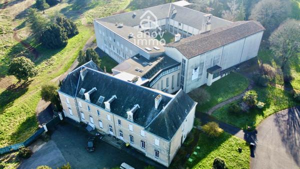 Immeuble
                                                                                                                                                
                                                                                                                                                
                                                                                                                                                
                                                    
                                                                                                                                                                                                                                                                                                                        3150  m²                                                                                                                                                                                                         1 etage(s)