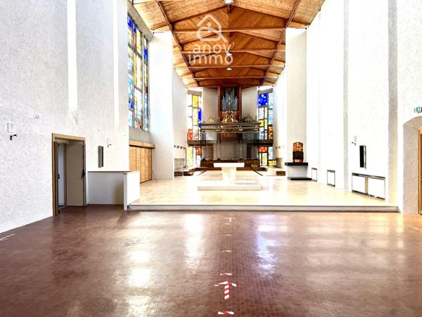 Immeuble
                                                                                                                                                
                                                                                                                                                
                                                                                                                                                
                                                    
                                                                                                                                                                                                                                                                                                                        3150  m²                                                                                                                                                                                                         1 etage(s)