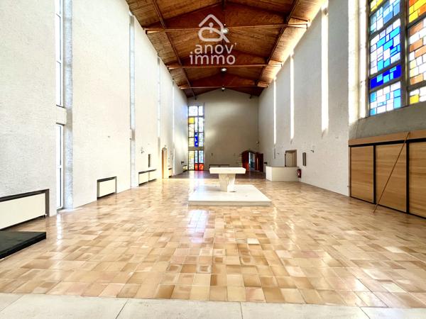 Immeuble
                                                                                                                                                
                                                                                                                                                
                                                                                                                                                
                                                    
                                                                                                                                                                                                                                                                                                                        3150  m²                                                                                                                                                                                                         1 etage(s)