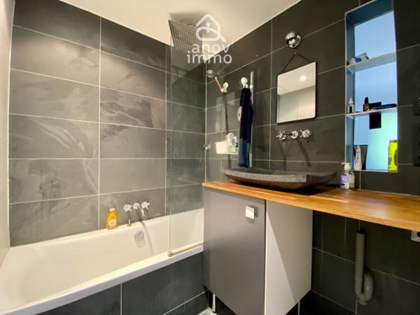 Appartement
                                                                                                                                                                                                                                                                                                                        2 pièce(s)                                                                                                                                                                                                          1 chambre(s)                                                                                                                                                                                                          49.43  m²