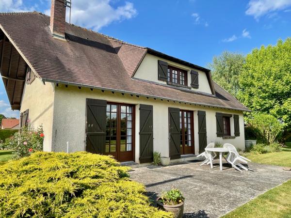 Maison
                                                                                                                                                                                                                                                                                                                        5 pièce(s)                                                                                                                                                                                                          4 chambre(s)                                                                                                                                                                                                          103  m²