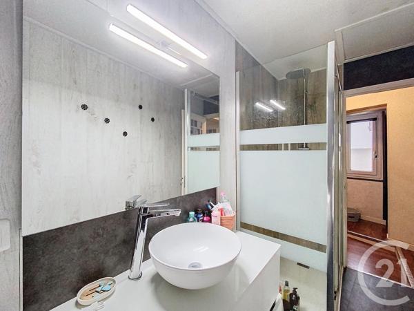 Appartement T4 à vendre  5 pièces - 107 m2 CHOLET - 49