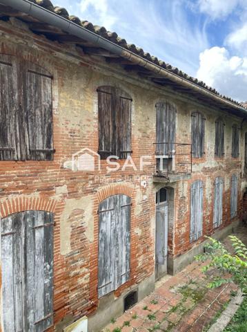 Maison de ville à rénover avec jardin