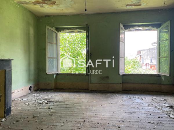 Maison de ville à rénover avec jardin