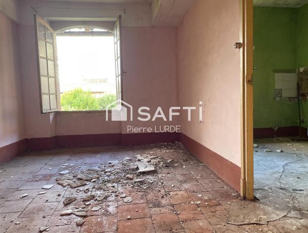 Maison de ville à rénover avec jardin