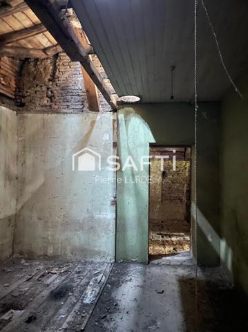 Maison de ville à rénover avec jardin