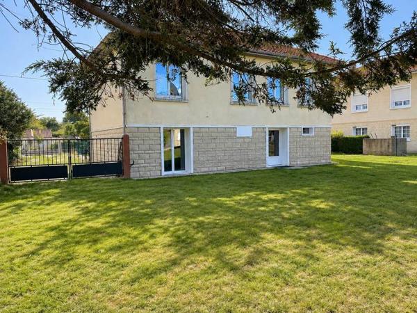 Appartement à louer 560 € CC Montpon-Ménestérol 3 p 60 m² DPE C