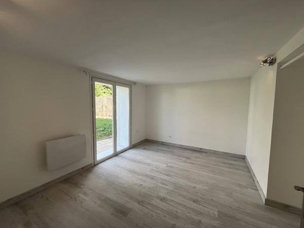 Appartement à louer 560 € CC Montpon-Ménestérol 3 p 60 m² DPE C