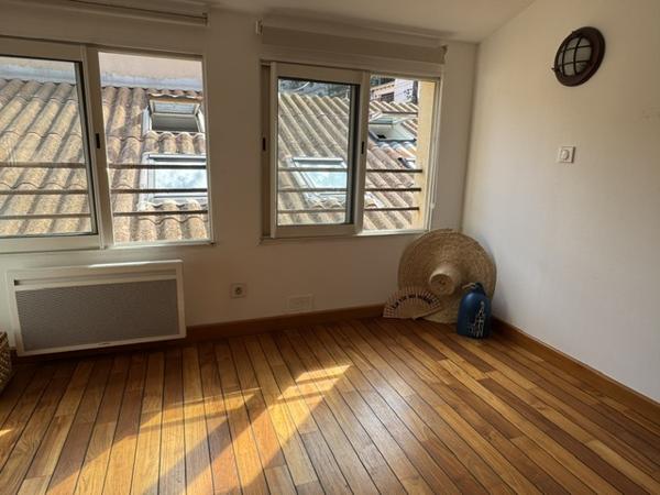 VENTE EXCLUSIVITÉ CABANON R+1 SURFACE HABITABLE 33,88 M2 1 CHAMBRE VALLON DES AUFFES 13007 MARSEIL