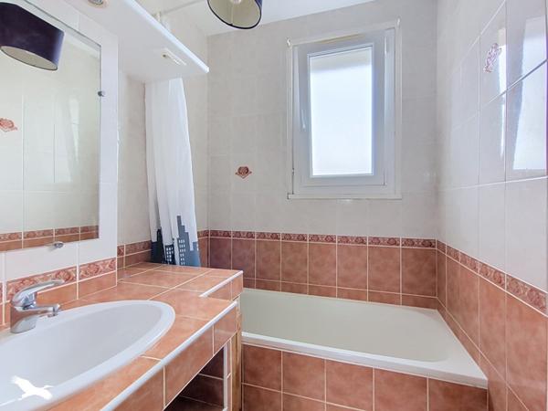 Appartement à vendre 142 560 € Brest 4 p 64,9 m² DPE D