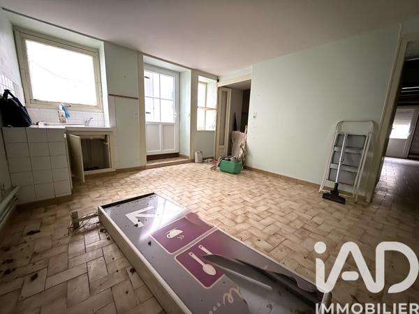 Maison à vendre 8 pièces 146 m² Brioux-sur-Boutonne