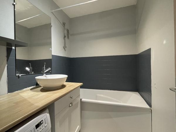 Appartement à vendre 117 288 € Saint-Herblain 3 p 67,6 m² DPE F