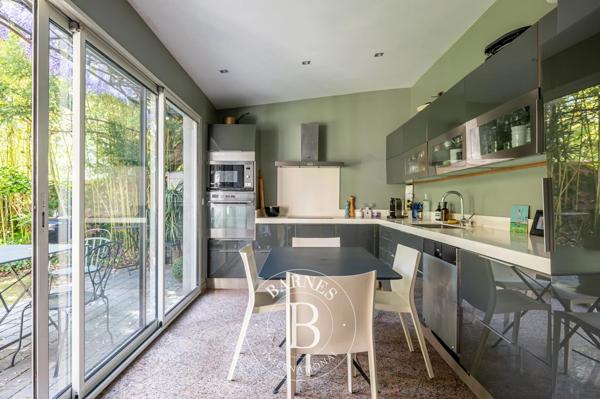 Asnières-sur-Seine, Maison 5 Chambres -  226 m² à vendre