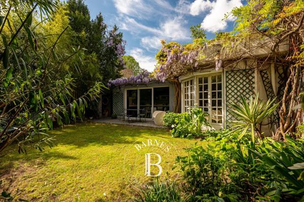 Asnières-sur-Seine, Maison 5 Chambres -  226 m² à vendre