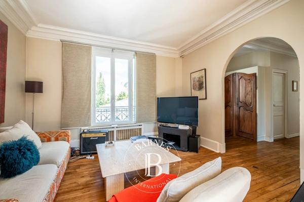 Asnières-sur-Seine, Maison 5 Chambres -  226 m² à vendre